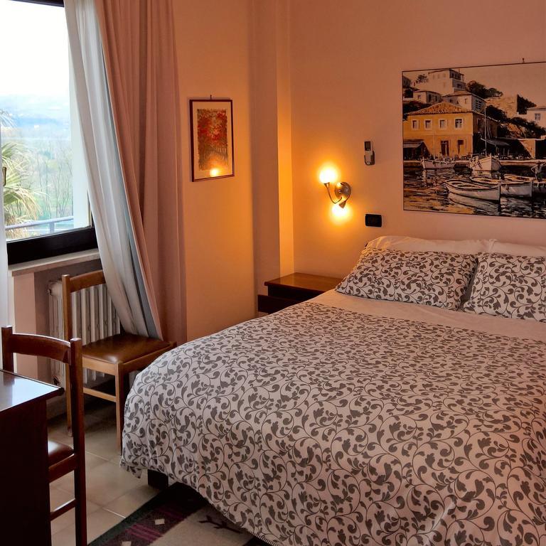 Hotel La Rotonda Cepagatti Exterior photo